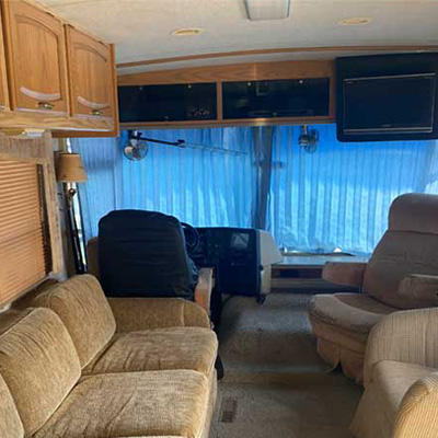 モーターホーム車内イメージ02