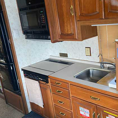 モーターホーム車内イメージ03